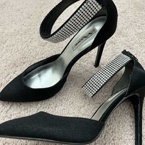 Nina heels size 8.5